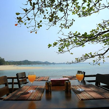 Coconut Island Resort Ngapali Buitenkant foto