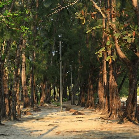 Coconut Island Resort Ngapali Buitenkant foto