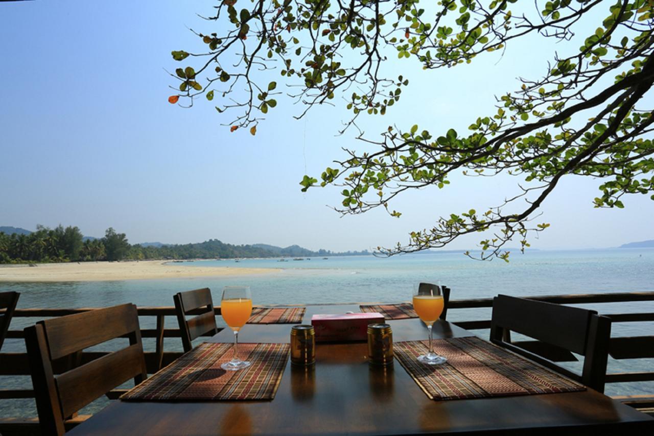 Coconut Island Resort Ngapali Buitenkant foto